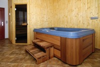 Sauna, whirlpool
