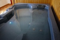 Sauna, whirlpool